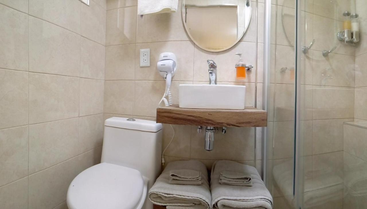 Apartamento Jorge Negrete. Habitación Con Baño Privado En